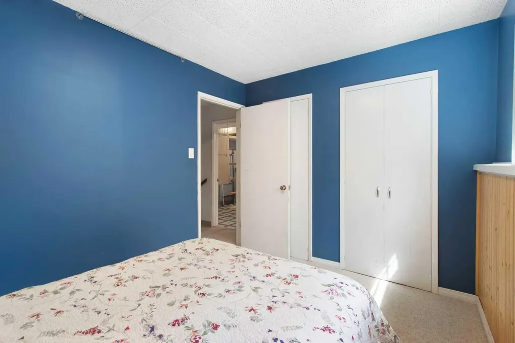 1948 Cottonwood Crescent SE Calgary AB T2B 1P6