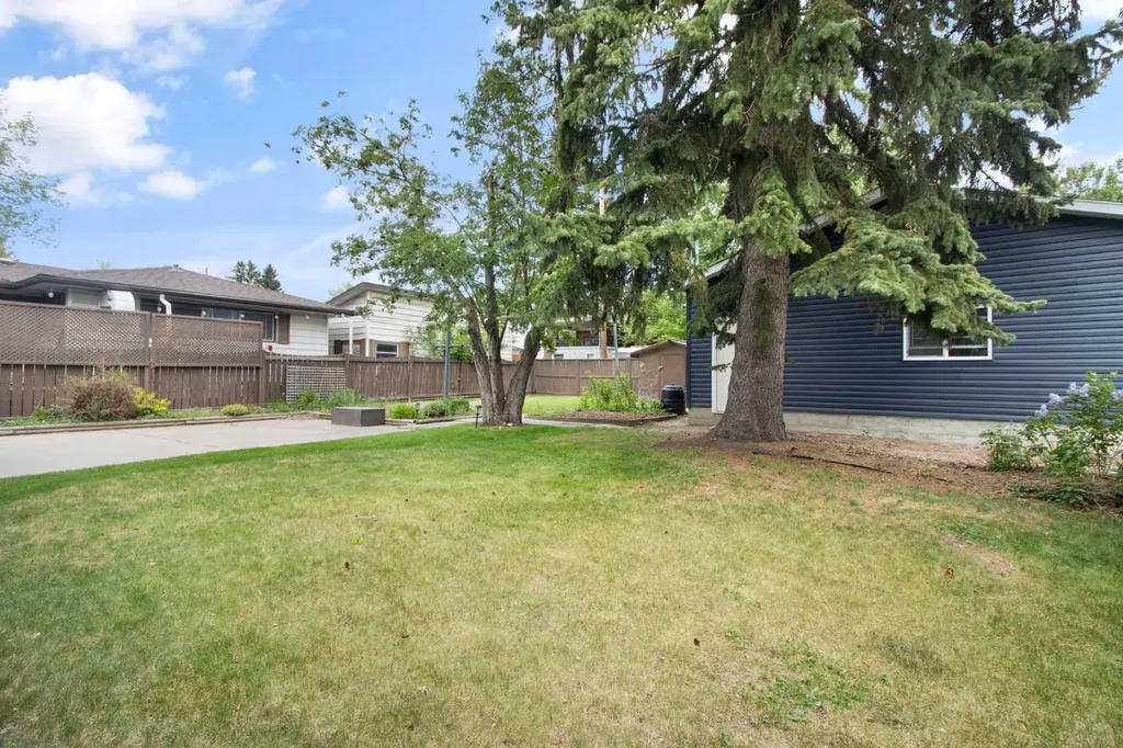 1948 Cottonwood Crescent SE Calgary AB T2B 1P6