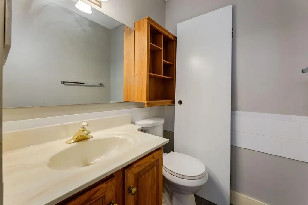 3 Berwick Close NW Calgary AB T3K1C3