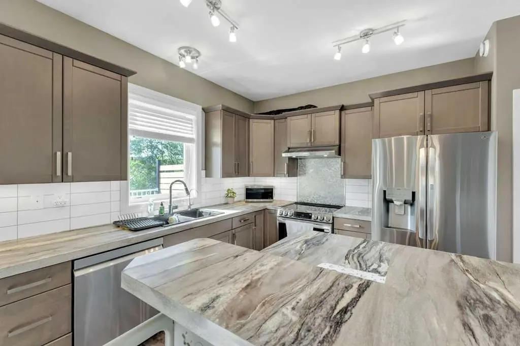 17 Mckelvey Close Blackfalds AB T4M 0B1