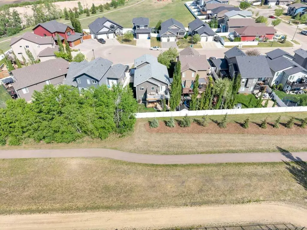 17 Mckelvey Close Blackfalds AB T4M 0B1