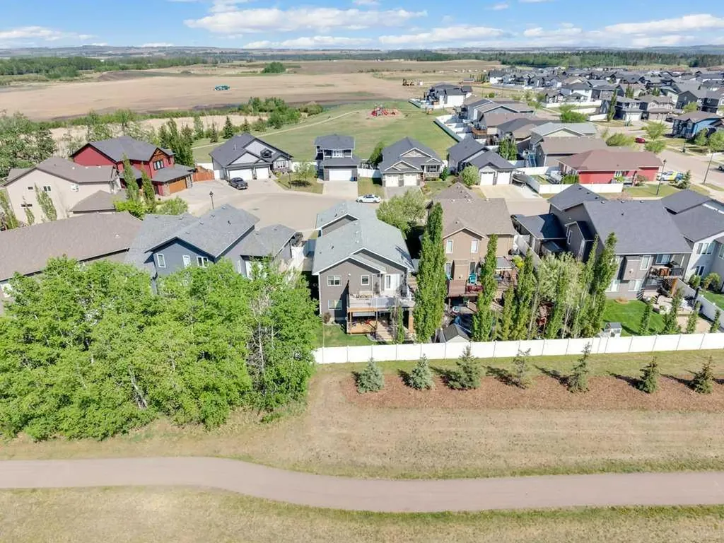 17 Mckelvey Close Blackfalds AB T4M 0B1