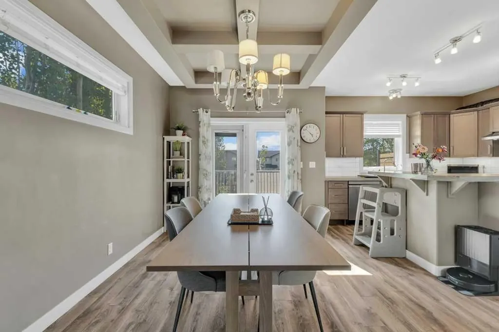 17 Mckelvey Close Blackfalds AB T4M 0B1