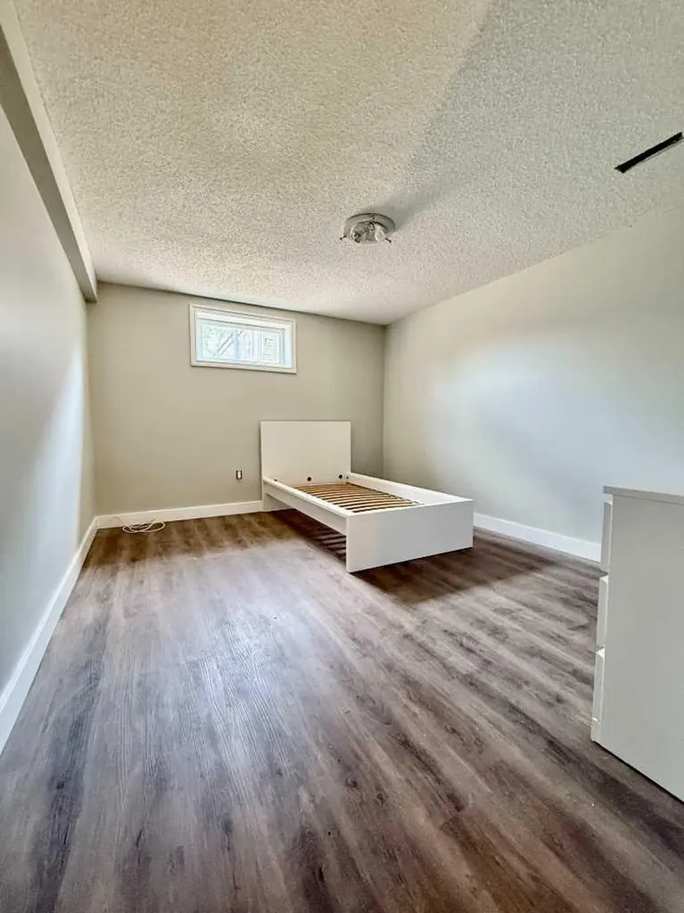 100 Silica Place Fort Mcmurray AB t9h2z8
