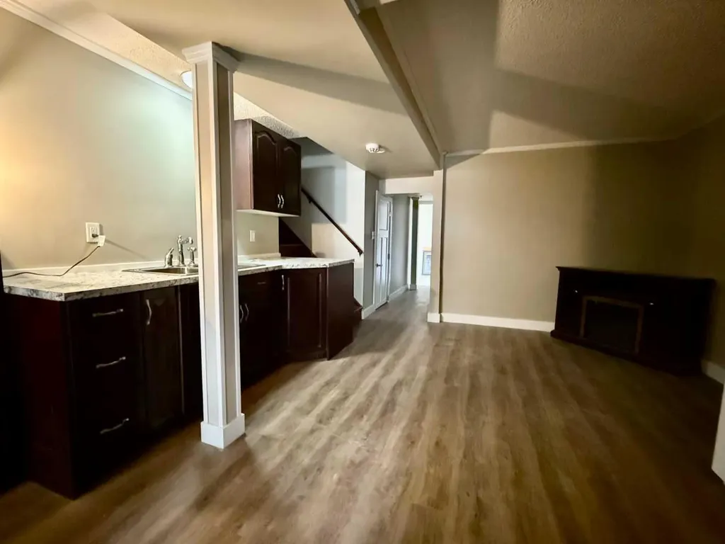 100 Silica Place Fort Mcmurray AB t9h2z8