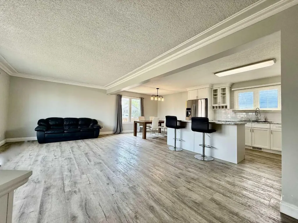 100 Silica Place Fort Mcmurray AB t9h2z8