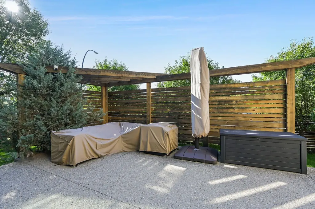 3926 9 Street SW Calgary AB T2T 3E2