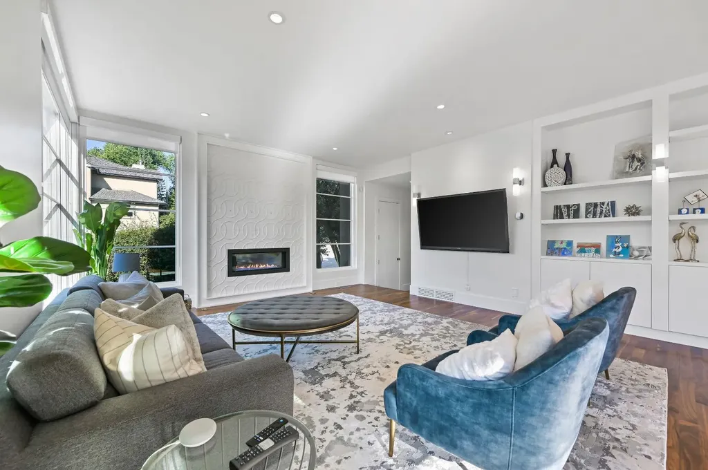 3926 9 Street SW Calgary AB T2T 3E2