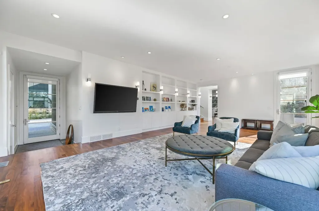 3926 9 Street SW Calgary AB T2T 3E2