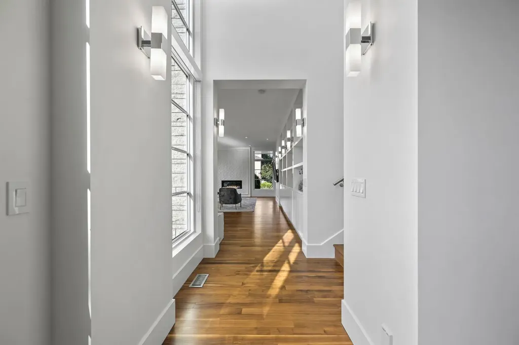 3926 9 Street SW Calgary AB T2T 3E2