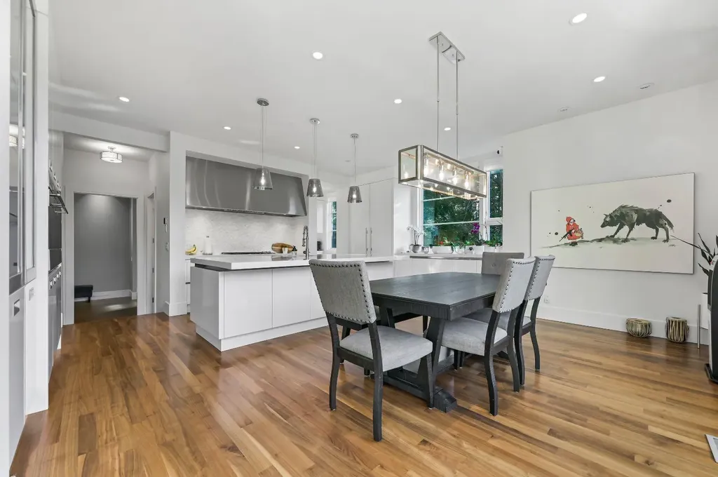 3926 9 Street SW Calgary AB T2T 3E2