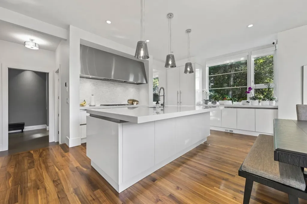 3926 9 Street SW Calgary AB T2T 3E2