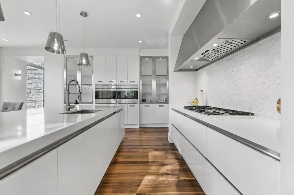 3926 9 Street SW Calgary AB T2T 3E2