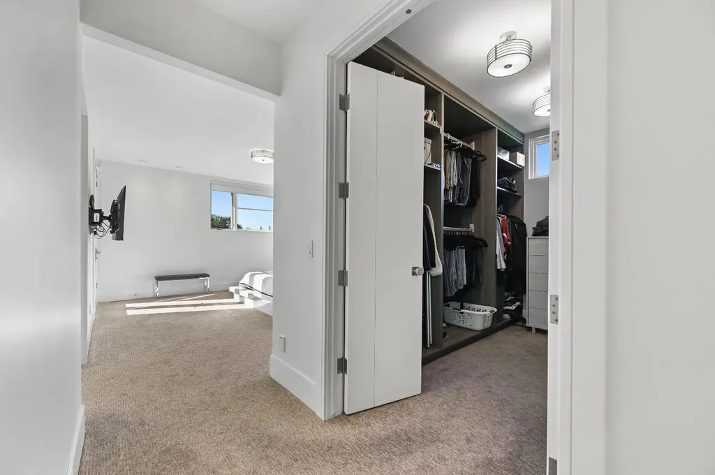 3926 9 Street SW Calgary AB T2T 3E2