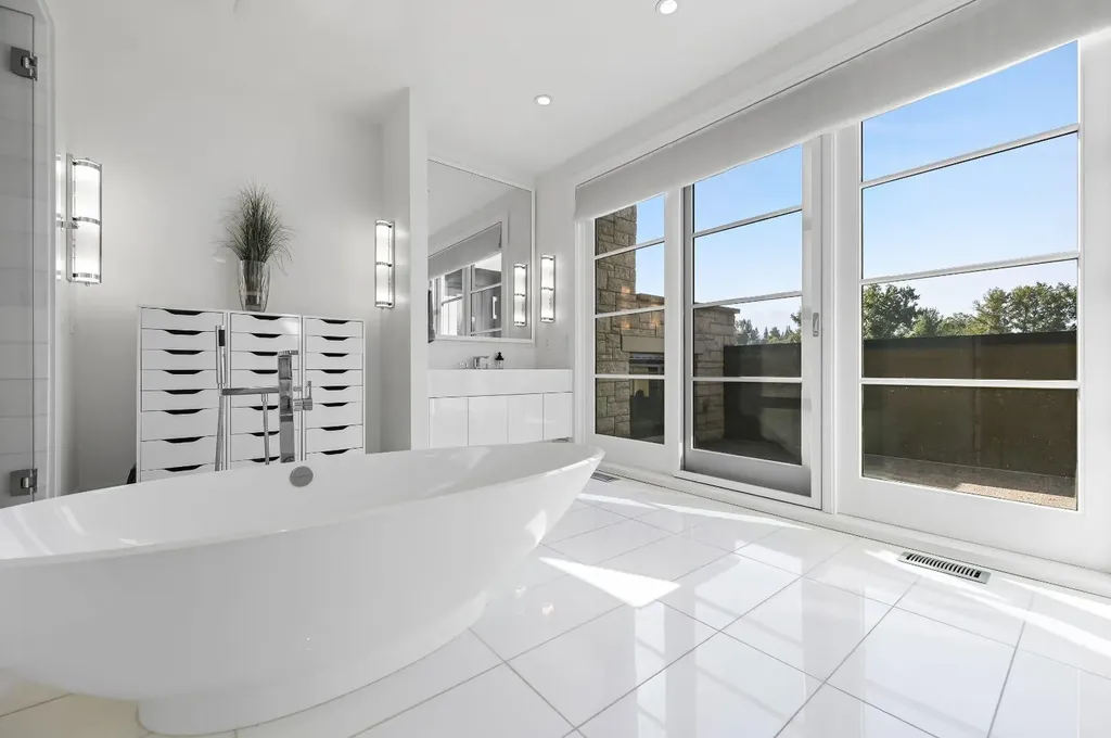 3926 9 Street SW Calgary AB T2T 3E2