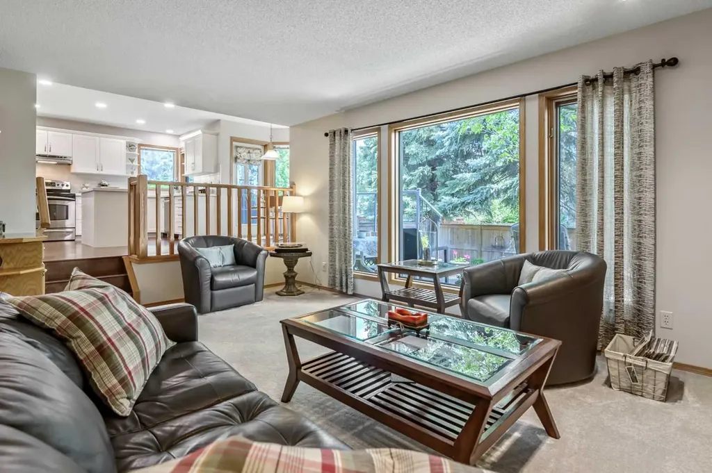 1483 Sunwood Road SE Calgary AB T2X2K5