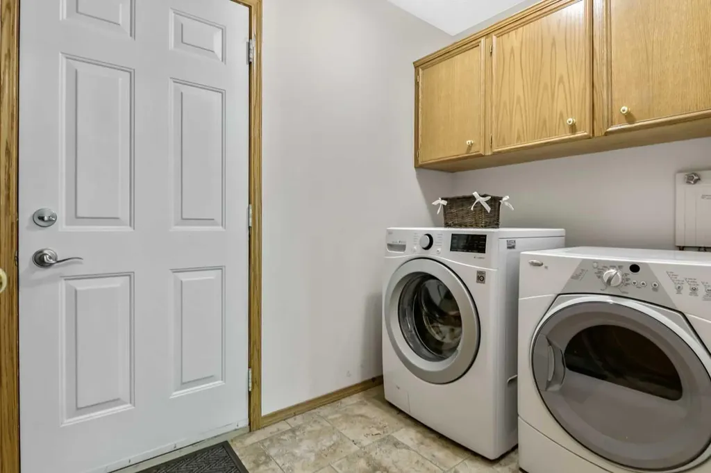 1483 Sunwood Road SE Calgary AB T2X2K5