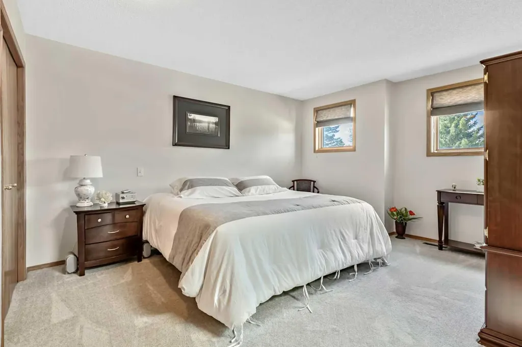 1483 Sunwood Road SE Calgary AB T2X2K5