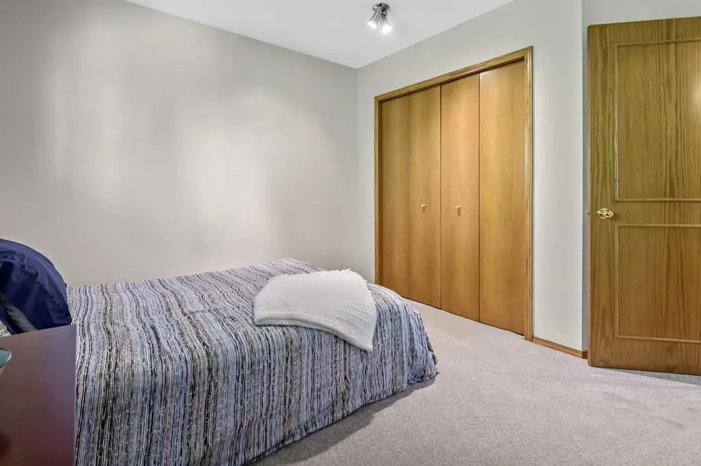 1483 Sunwood Road SE Calgary AB T2X2K5