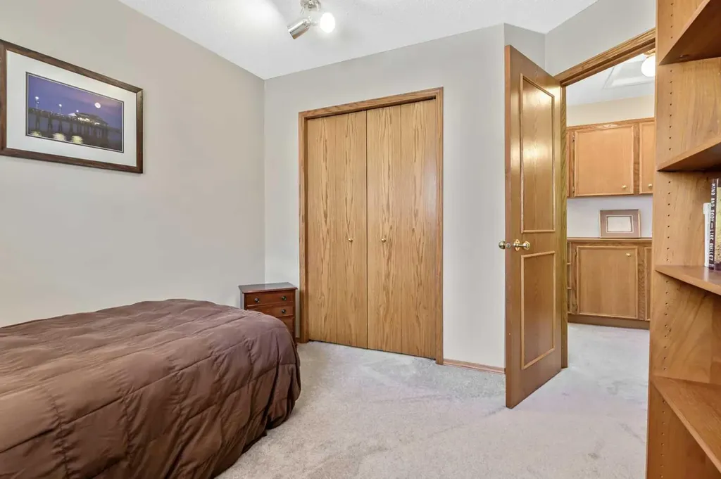1483 Sunwood Road SE Calgary AB T2X2K5