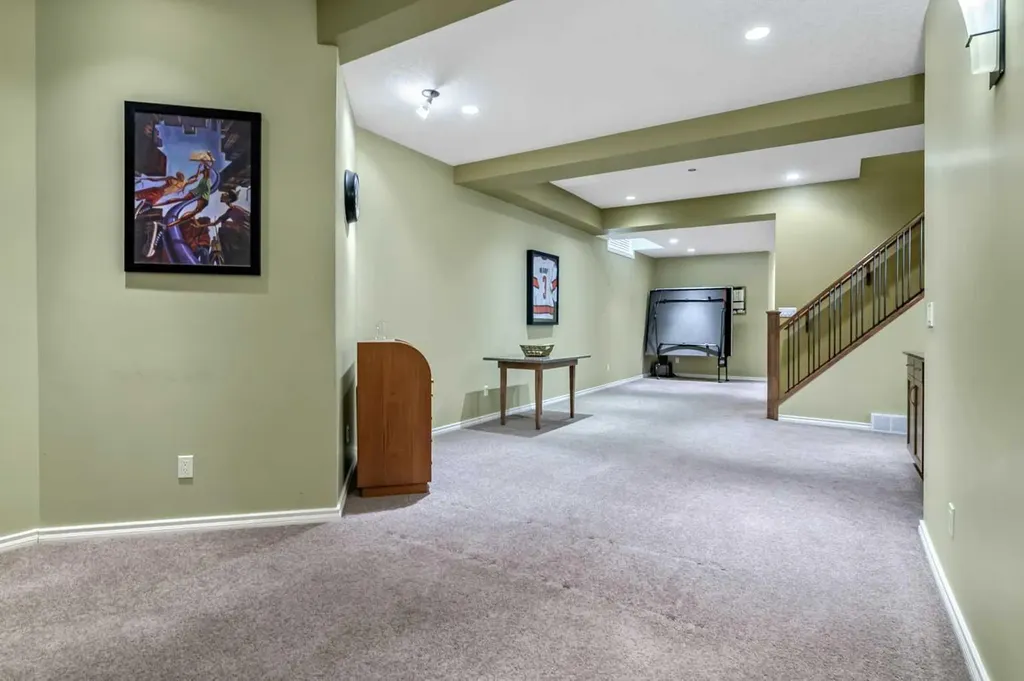 1483 Sunwood Road SE Calgary AB T2X2K5