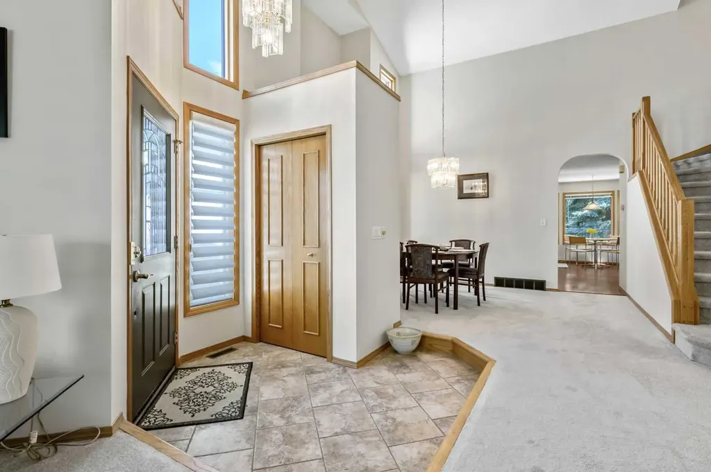 1483 Sunwood Road SE Calgary AB T2X2K5