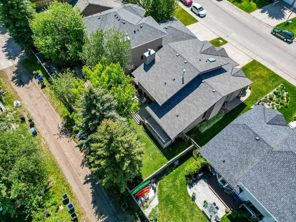 1483 Sunwood Road SE Calgary AB T2X2K5
