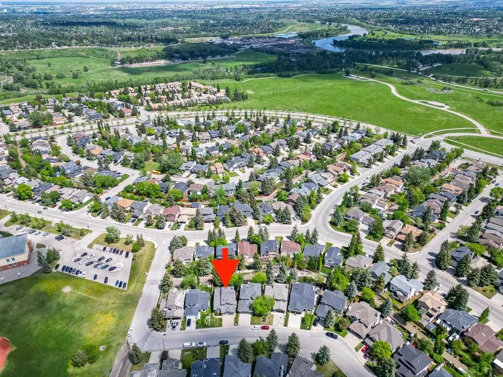 1483 Sunwood Road SE Calgary AB T2X2K5