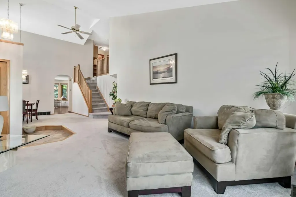 1483 Sunwood Road SE Calgary AB T2X2K5