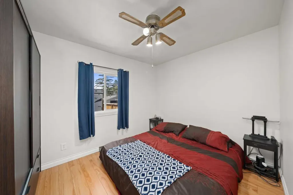 2219 41 Street SE Calgary AB T2B 1C8