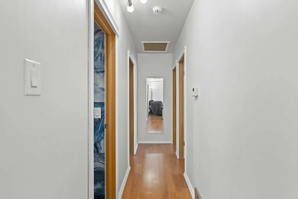 2219 41 Street SE Calgary AB T2B 1C8