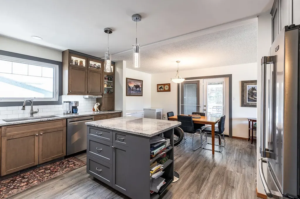 9 Rossmere Avenue SE Medicine Hat AB T1B2P4