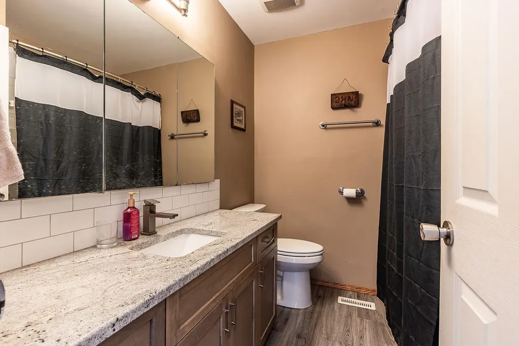 9 Rossmere Avenue SE Medicine Hat AB T1B2P4