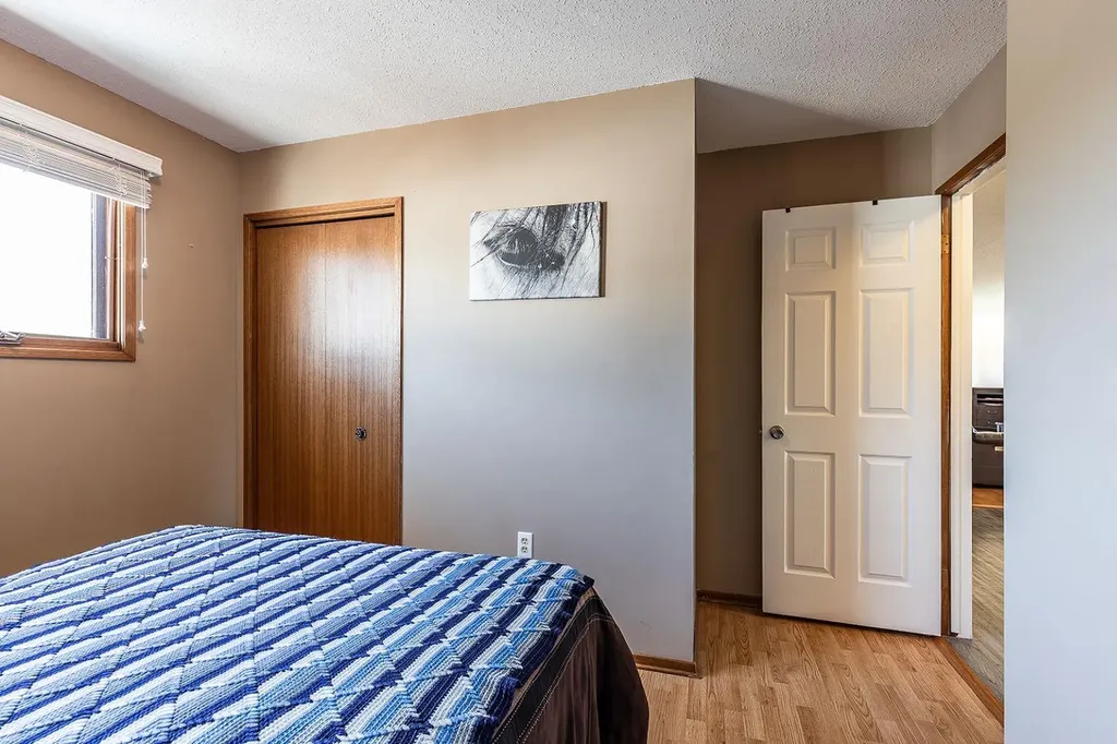 9 Rossmere Avenue SE Medicine Hat AB T1B2P4