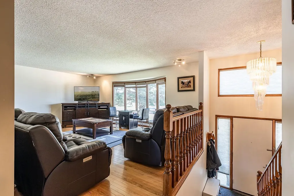 9 Rossmere Avenue SE Medicine Hat AB T1B2P4