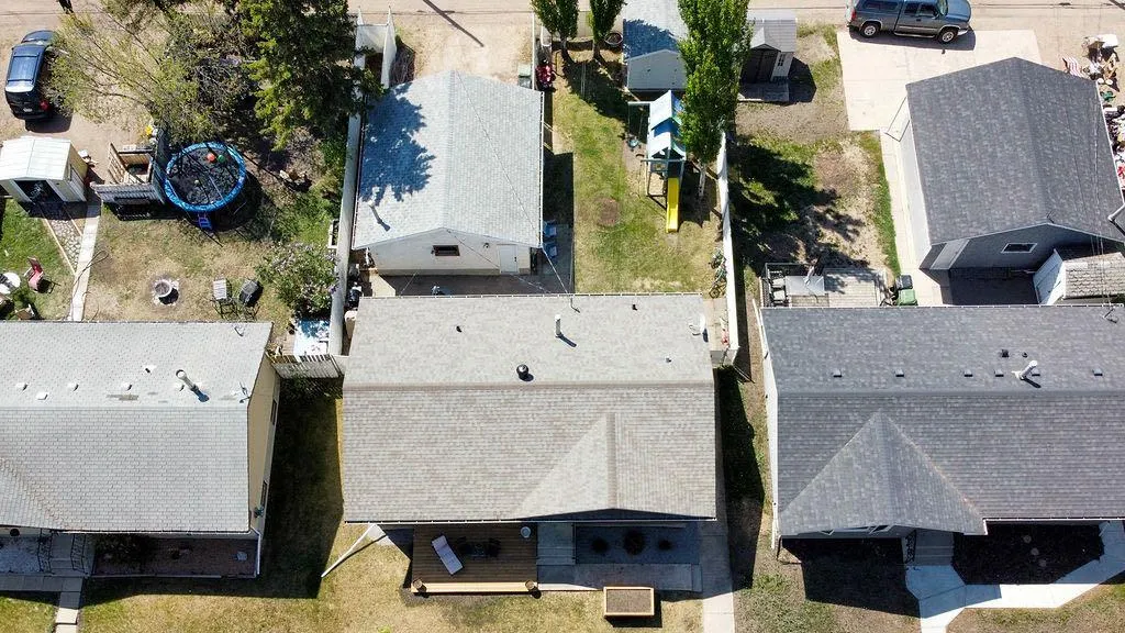 4414 67 Street Camrose AB T4V 3B3