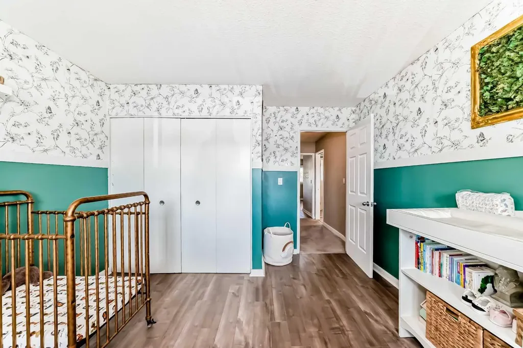 1305 Glenmore Trail SW Calgary AB T2V 4Y8