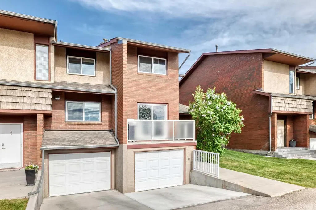 1305 Glenmore Trail SW Calgary AB T2V 4Y8