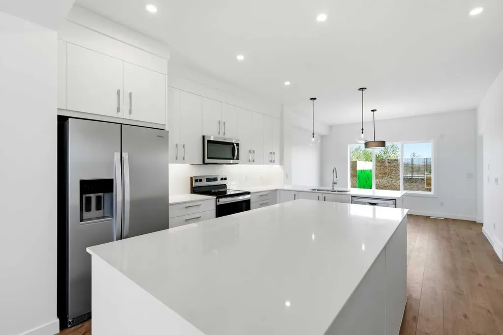 9993 Huxbury Drive NE Calgary AB T1X 0L4