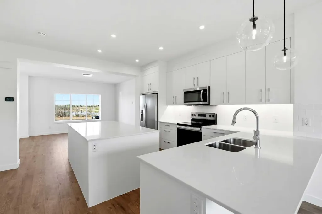 9993 Huxbury Drive NE Calgary AB T1X 0L4