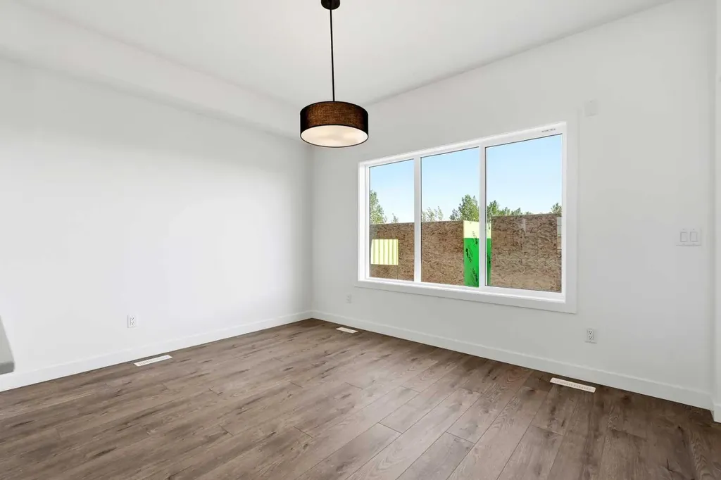 9993 Huxbury Drive NE Calgary AB T1X 0L4