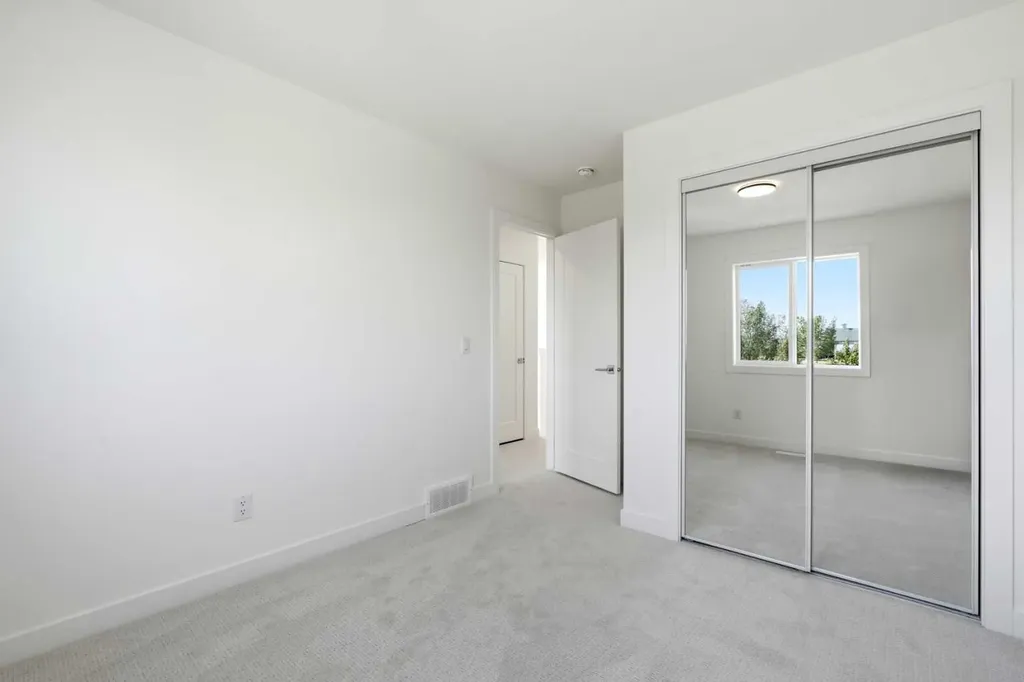 9993 Huxbury Drive NE Calgary AB T1X 0L4