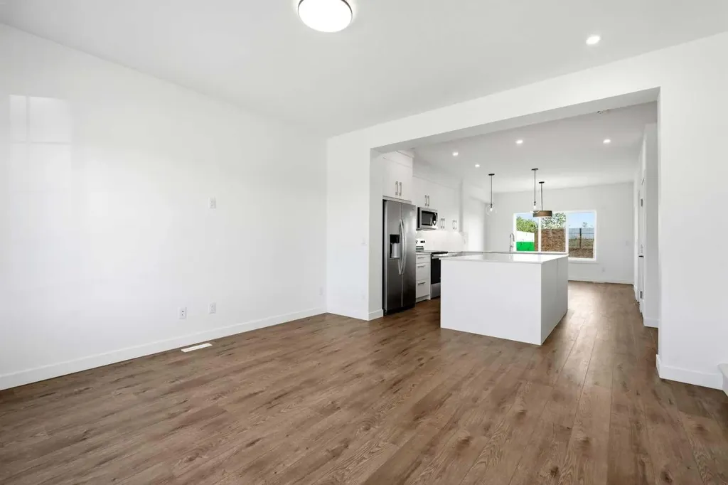 9993 Huxbury Drive NE Calgary AB T1X 0L4
