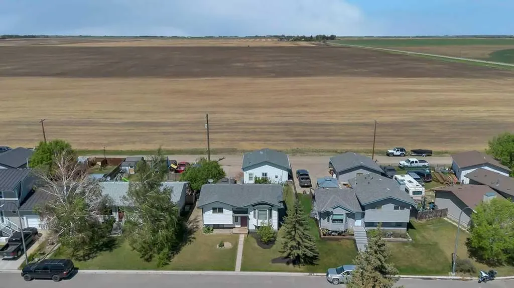 422 Cole Crescent Carseland AB T0J 0M0