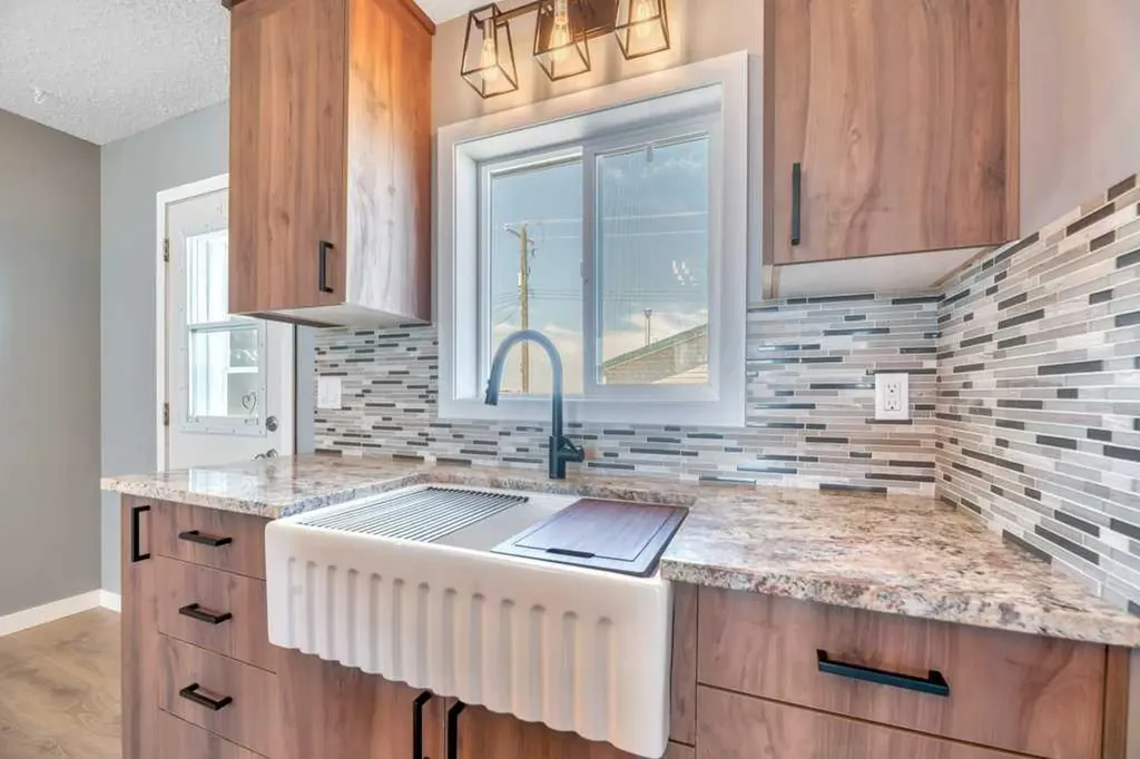 422 Cole Crescent Carseland AB T0J 0M0