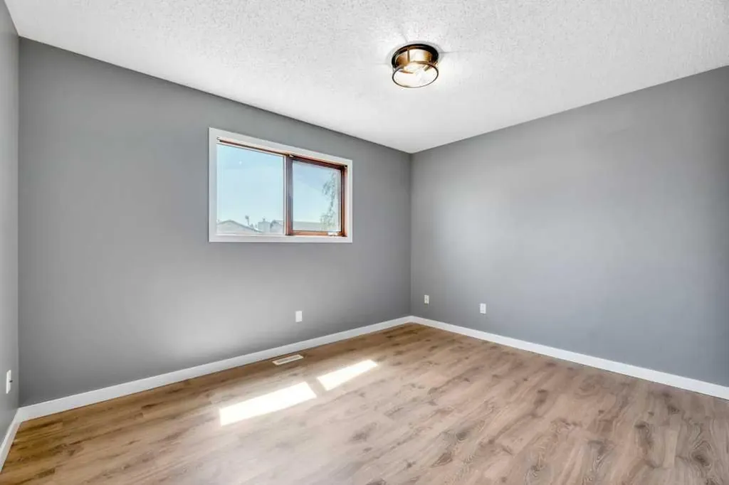 422 Cole Crescent Carseland AB T0J 0M0