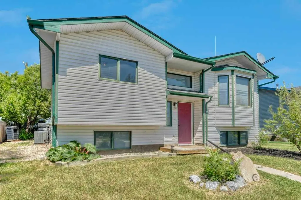 422 Cole Crescent Carseland AB T0J 0M0