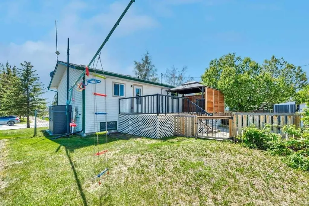 422 Cole Crescent Carseland AB T0J 0M0