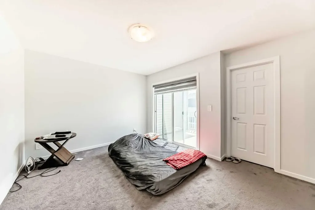 1387 148 Avenue NW Calgary AB T3P 1W2
