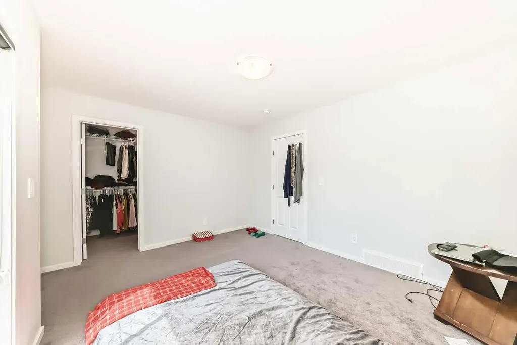 1387 148 Avenue NW Calgary AB T3P 1W2